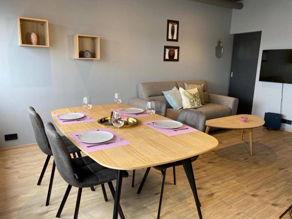 Luxury Loft Apartment 아퀴레이리 외부 사진