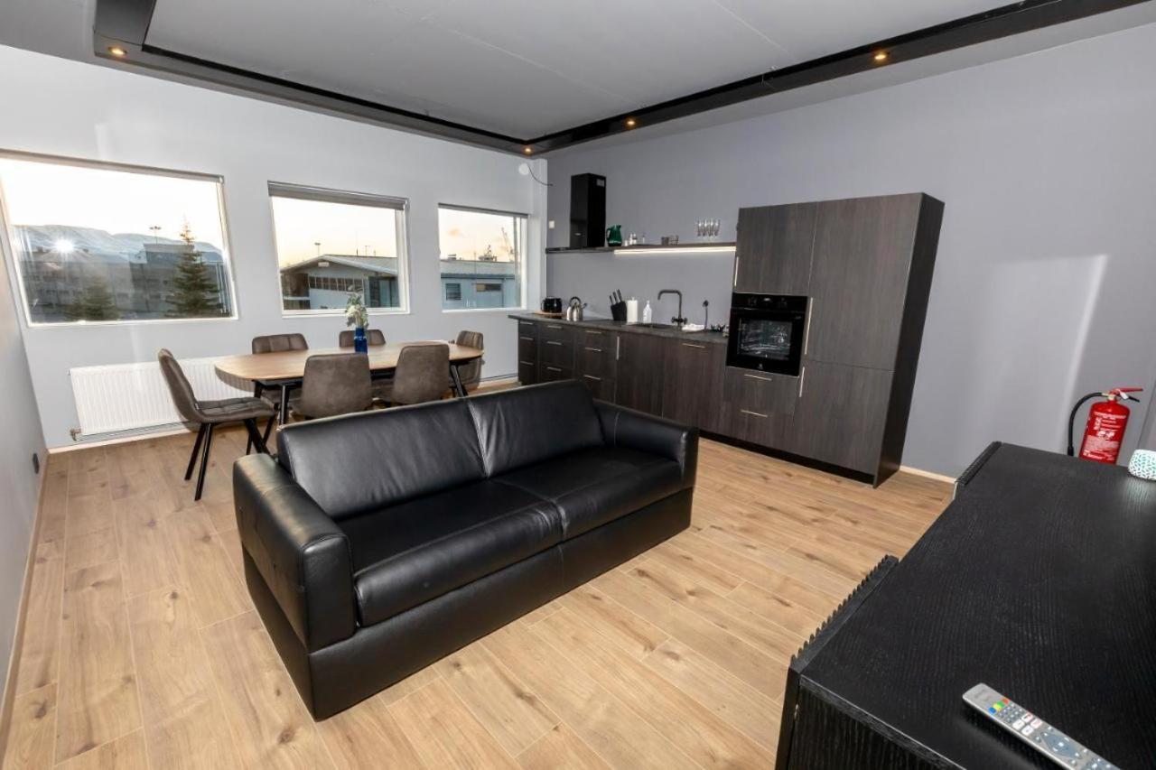 Luxury Loft Apartment 아퀴레이리 외부 사진